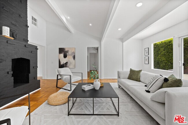 Building Photo - 5432 Fulton Ave