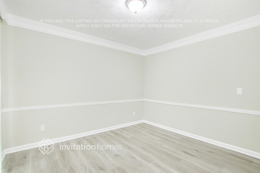 Building Photo - 1599 Clifton Downs Dr SE