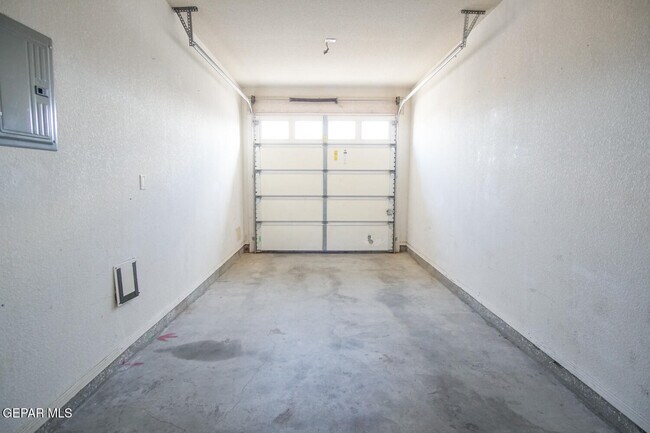 Building Photo - 5904 Cielo Del Rey Pl