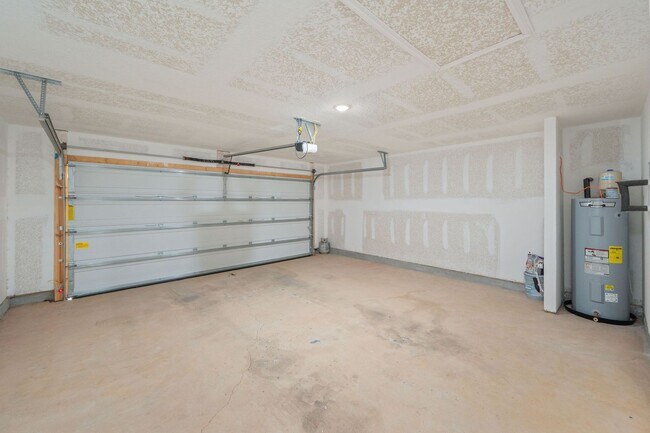 Building Photo - 522 Mary Lou Way