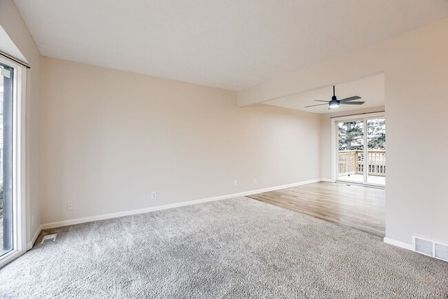 Building Photo - 7926 Primrose Ct