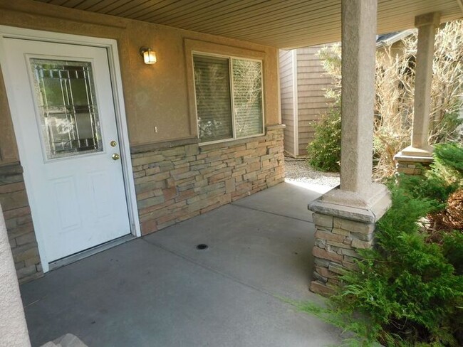Building Photo - Comfortable 4-Bedroom Home with Great Outd...
