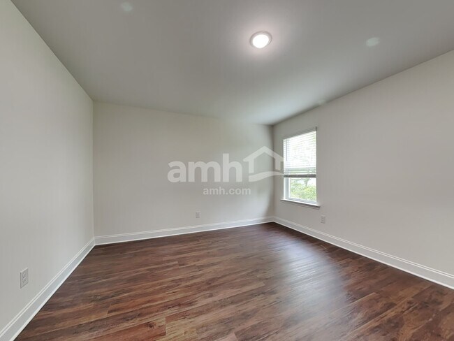 Building Photo - 14026 Belle Mont Dr