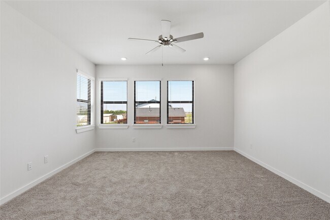 Building Photo - 3220 Loam Ln