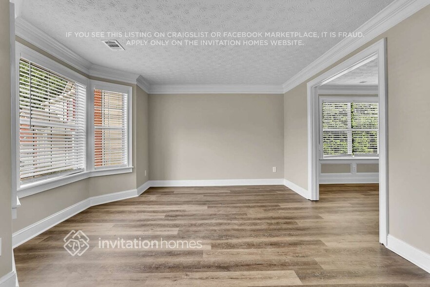 Building Photo - 6054 Trailside Cove