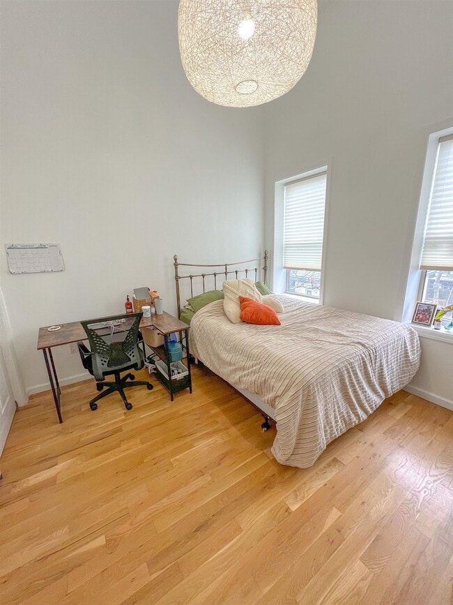 Building Photo - 42 Prospect St