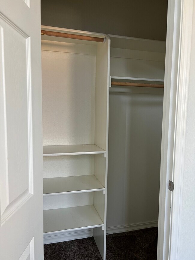 Tabor Burnside Apartments 5607 E Burnside St Portland OR 97215