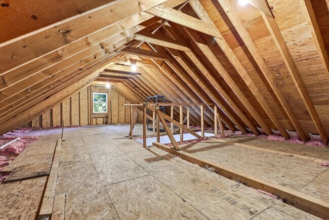 Building Photo - 59 Crystal Ct