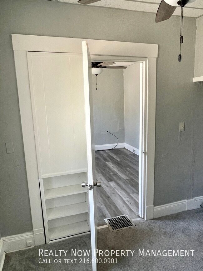 Building Photo - 2670 W 41st St