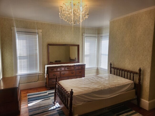 Building Photo - 15 Arlington St