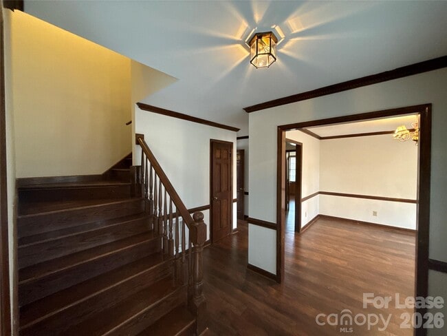 Building Photo - 14301 Hackamore Dr