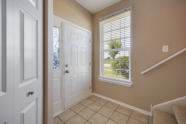 Building Photo - 23932 McMullin Cir