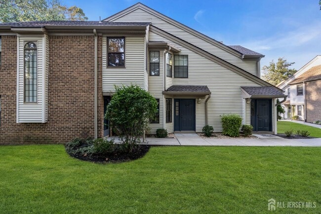 Building Photo - 2101 Bayhead Dr