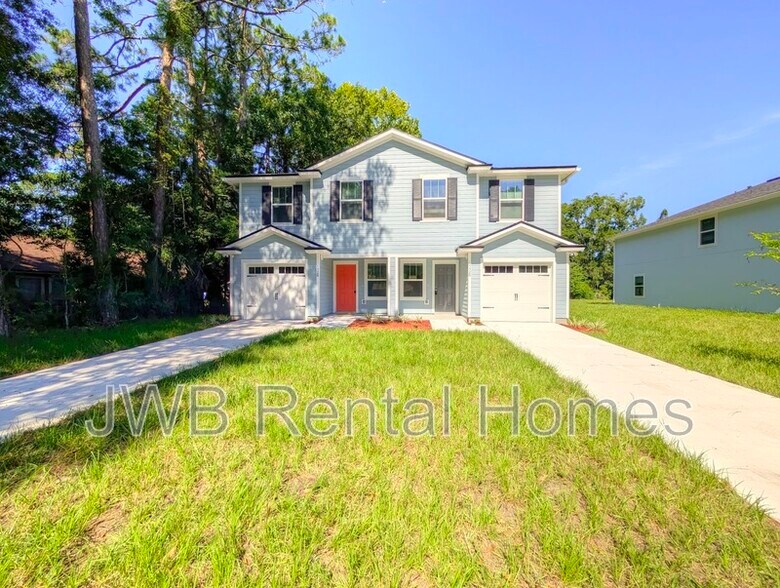 Primary Photo - 1126 Comanche St