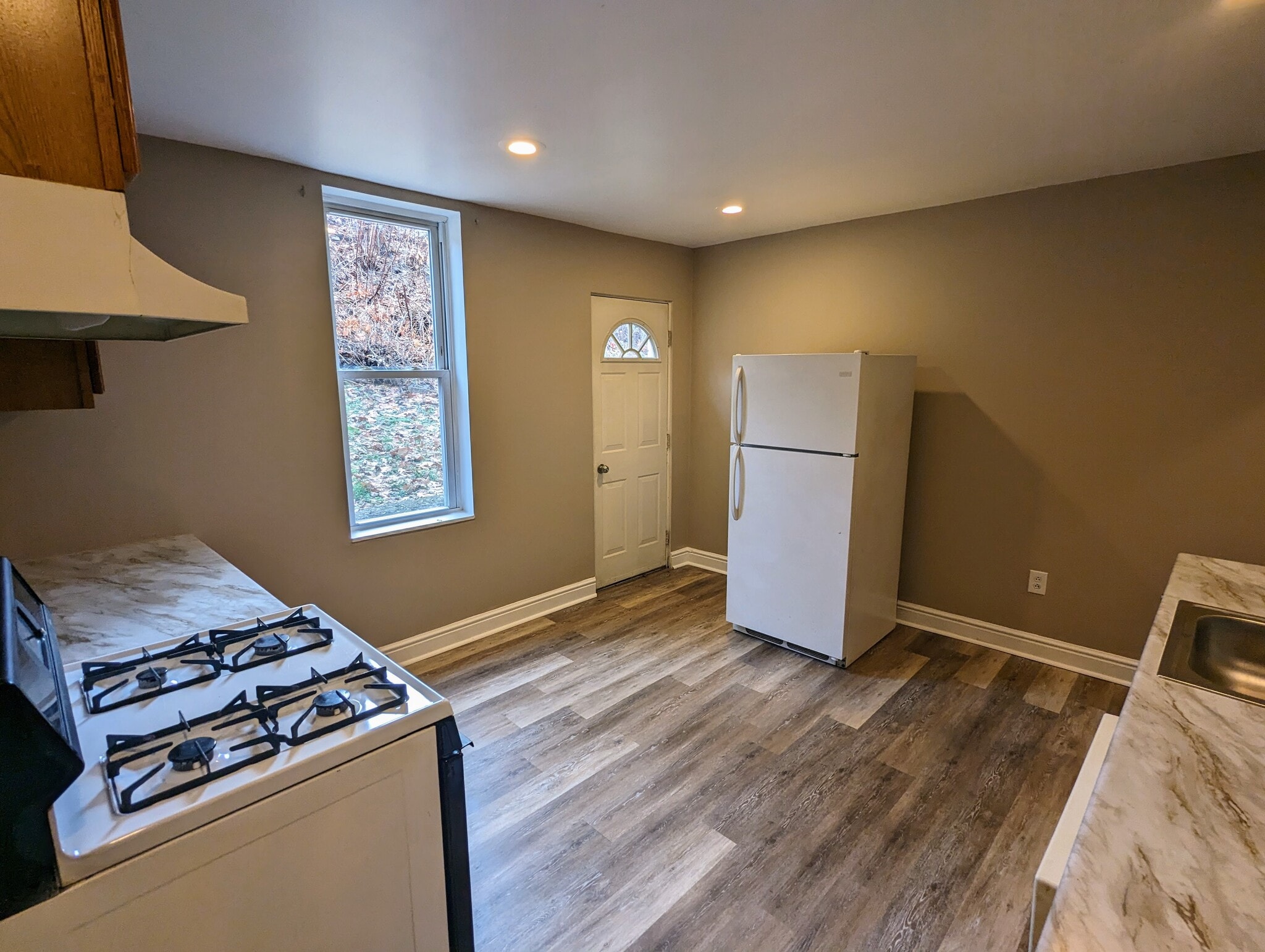 Kitchen - 14 Penelope St