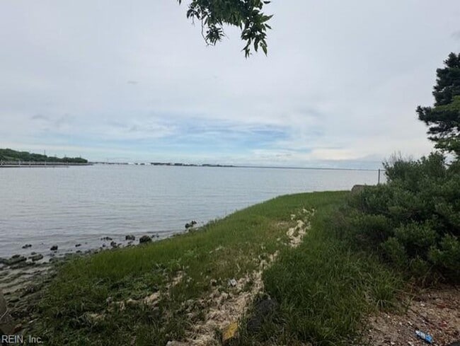 Primary Photo - Across from ODU!