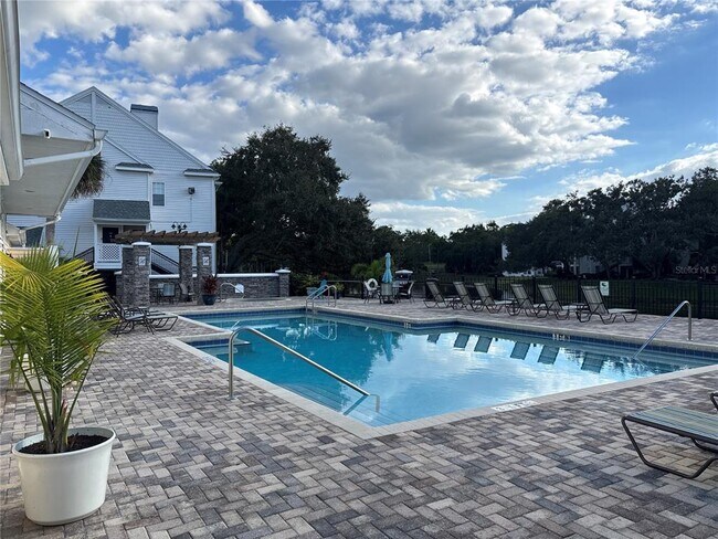 Building Photo - 3260 Haviland Ct