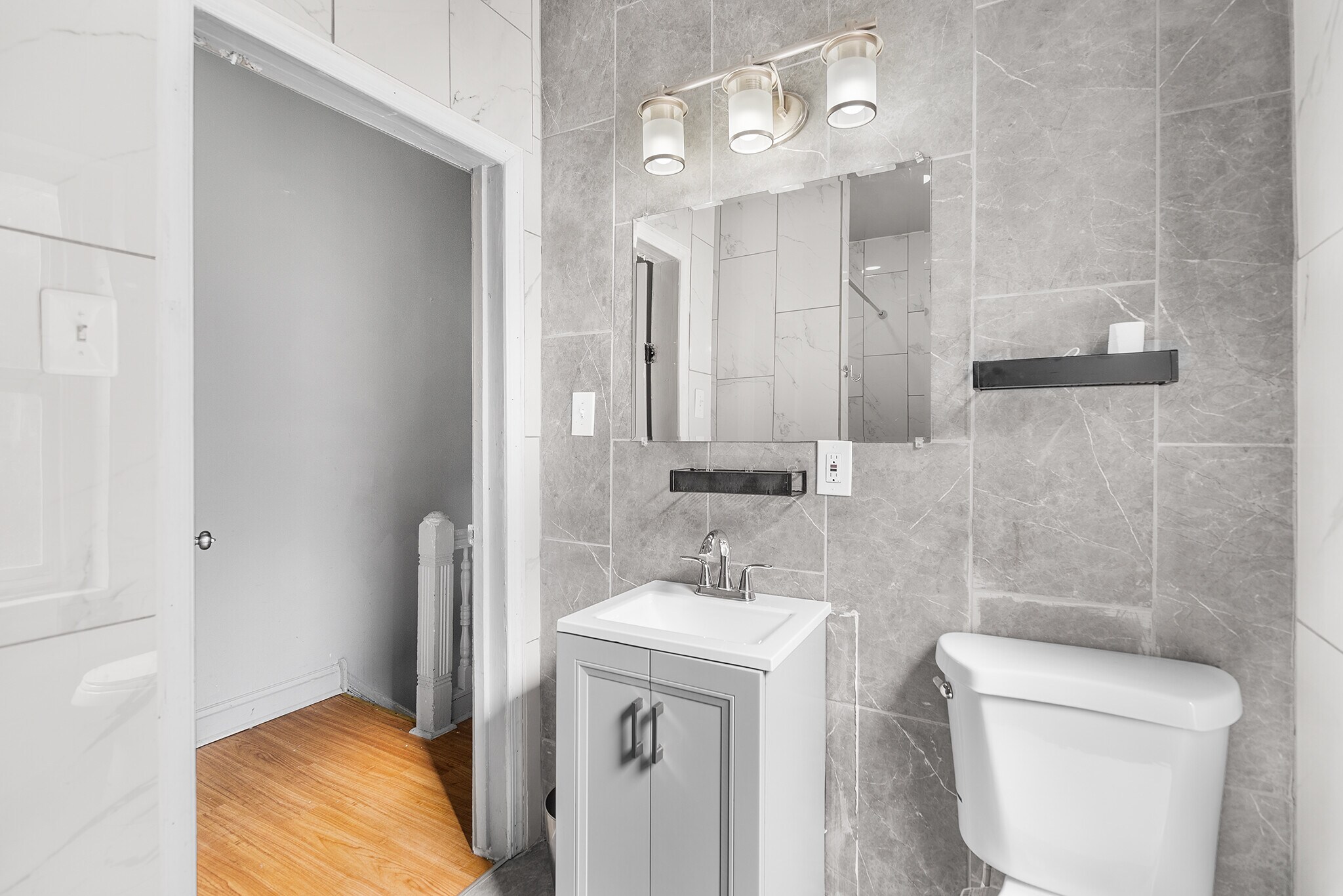 Building Photo - 1624 Edgley St