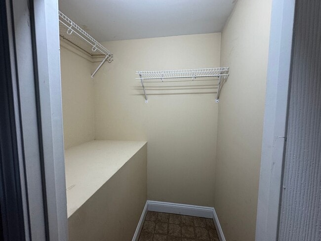 Building Photo - 422 State St