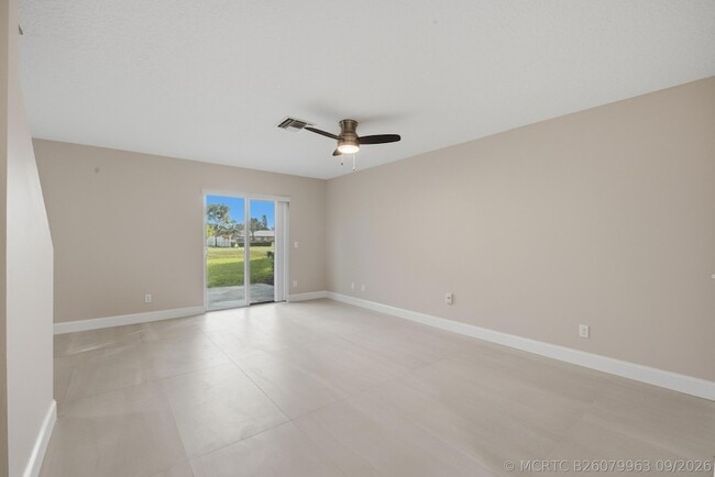 Building Photo - 1031 Goldenrod Rd
