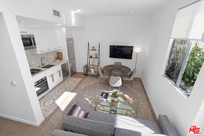 Building Photo - 507 Orlando Ave