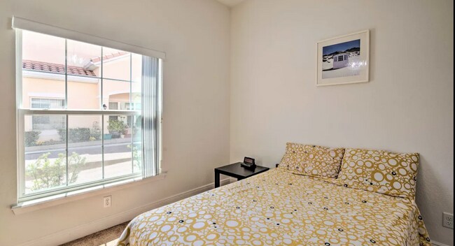 Building Photo - 2805 Shantiniketan Blvd