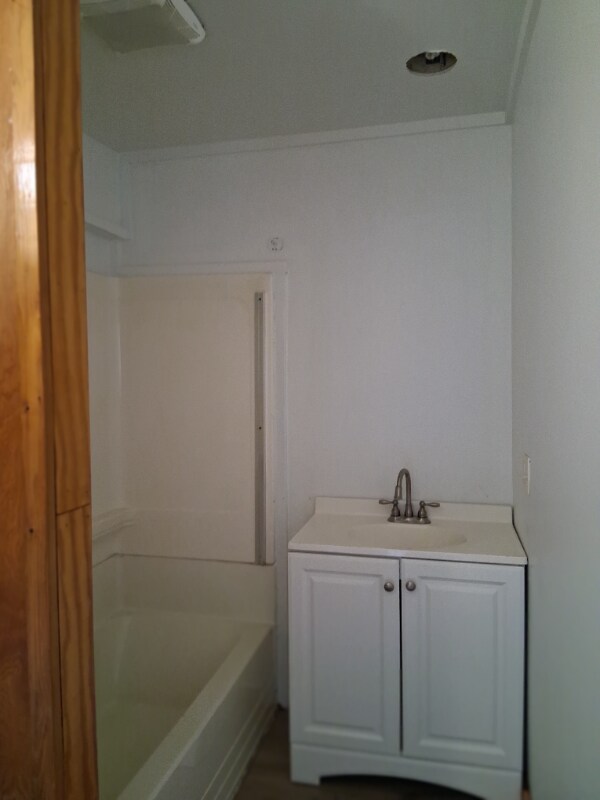 Building Photo - 17 Dickey Ln