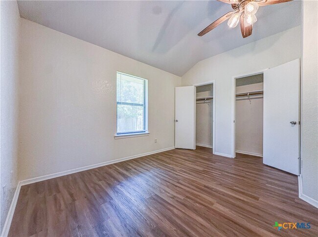 Building Photo - 1103 Shanarae Cir