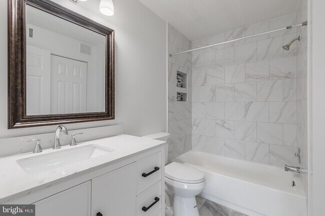 Building Photo - 110 Prosperity Ave SE