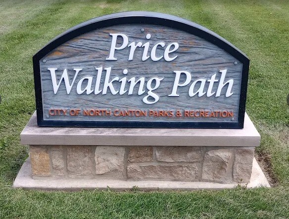 Building Photo - 1105 W Maple St NW