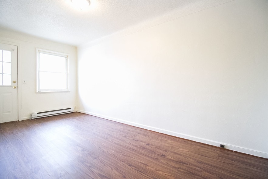 Building Photo - 3930 Upton Ave