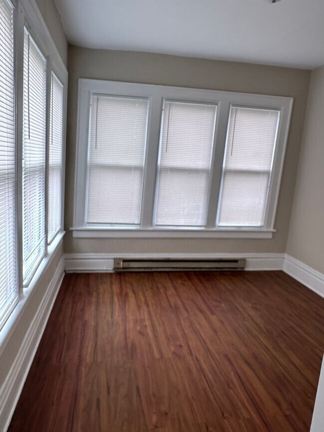 Building Photo - 1766-1768 Oak St