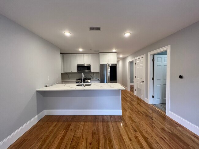 Building Photo - 159 Morrison Ave