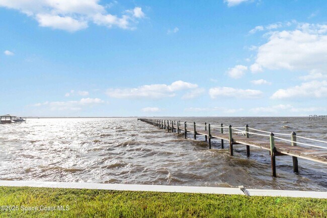 Building Photo - 215 Ballyshannon St