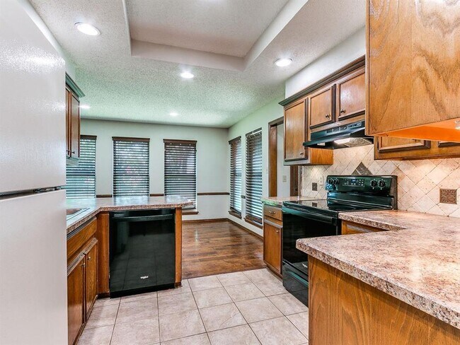 Building Photo - 4721 Persimmon Ct