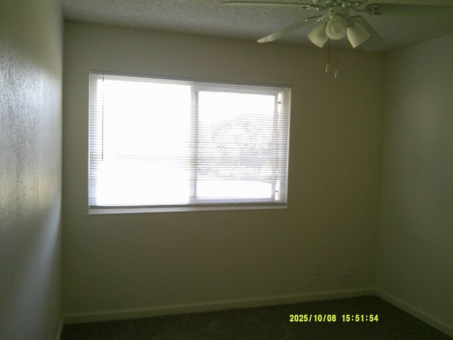 Building Photo - 749 Beelard Dr