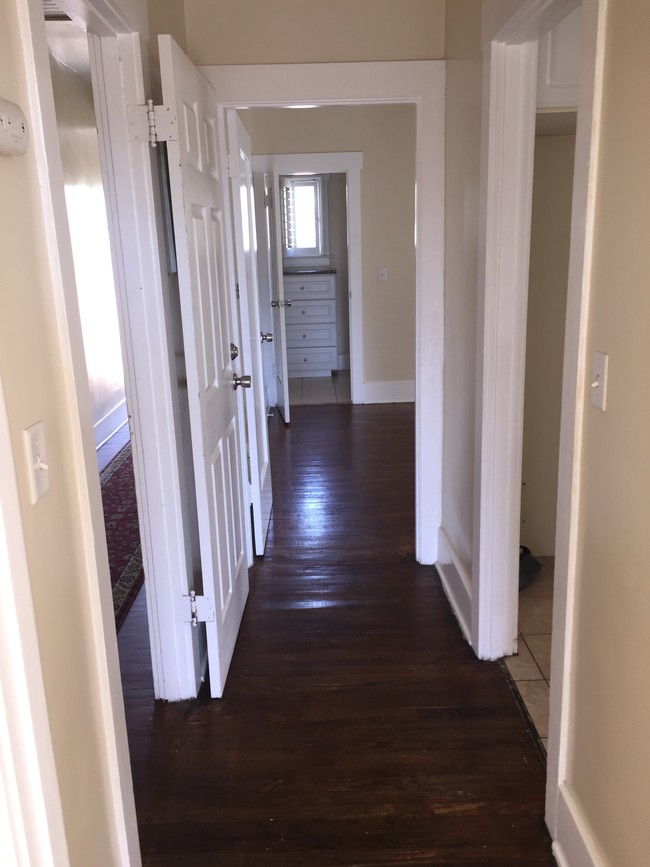 Hallway at front door - 261 Parke St