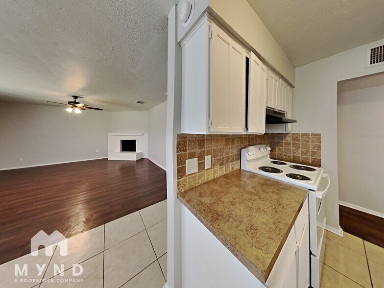 Building Photo - 7145 Romford Way