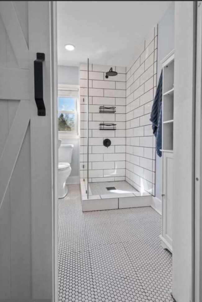 Building Photo - 1962 Prospect Ave