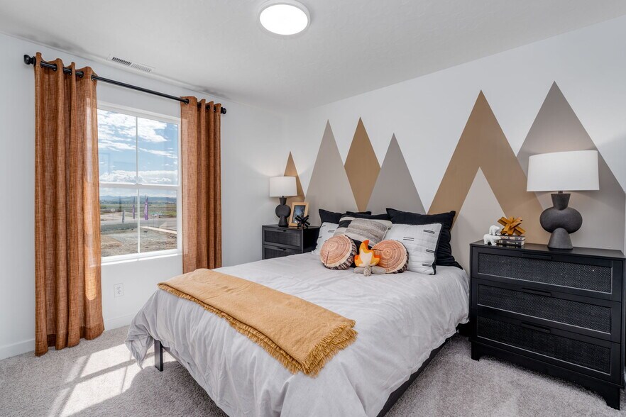 Building Photo - 1566 N Summer Spgs Cv