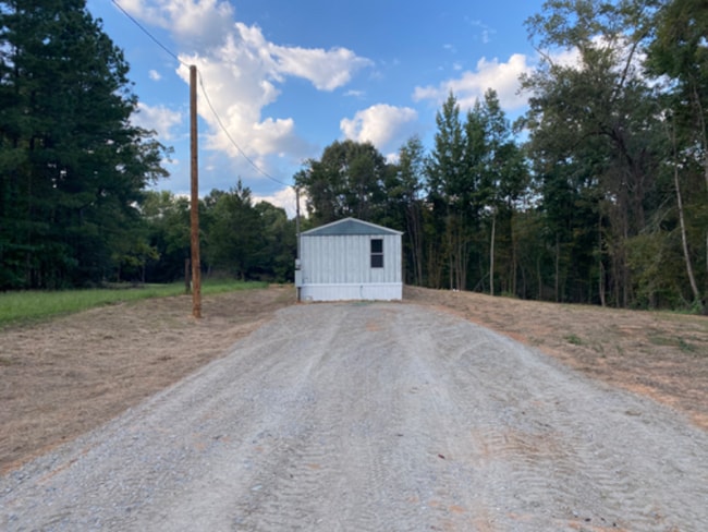 Building Photo - 319 Connie Walters Rd