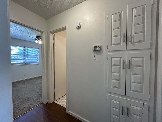 Building Photo - Charming 3-Bedroom Lubbock Home with Cozy ...
