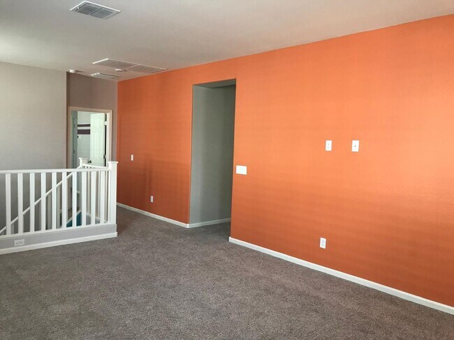 Building Photo - Luxury 5BR Home w/ Solar, Outdoor Kitchen, Backyard Oasis & Media Loft – Phoenix