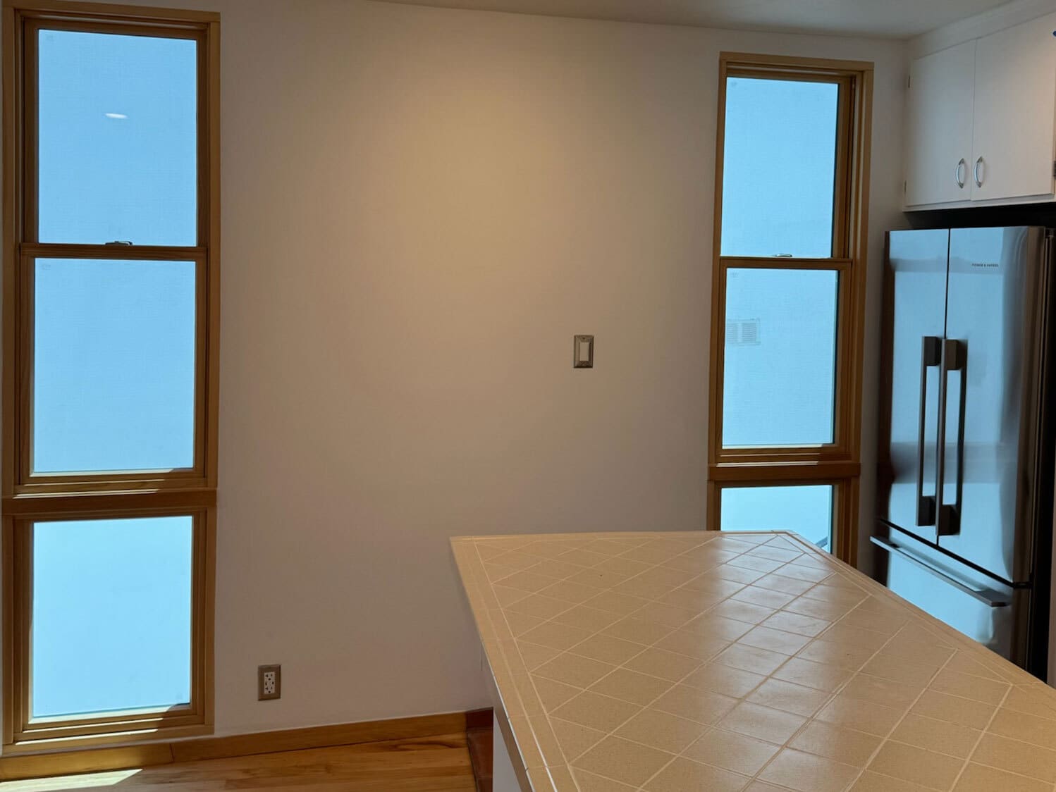 Building Photo - 8863 Lookout Mountain Ave