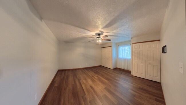 Building Photo - 304 Erin Dr