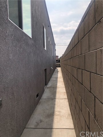 Building Photo - 3141 Blanchard St
