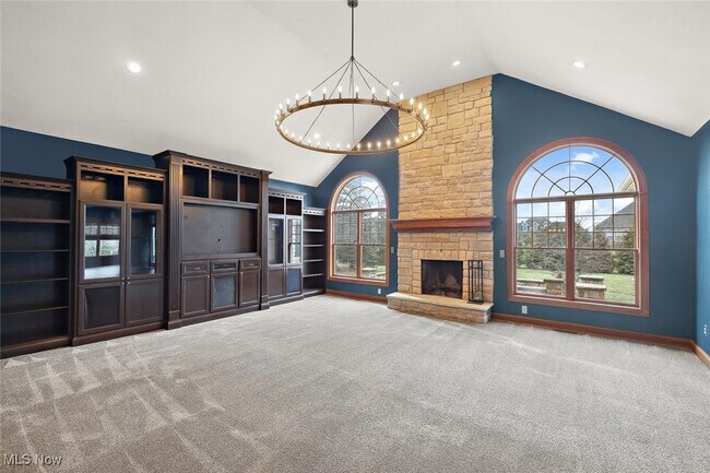 Building Photo - 6470 Aberdeen Ln