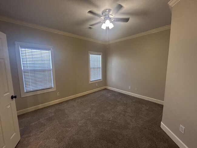 Building Photo - Spacious Home For Rent in Gunters Landing