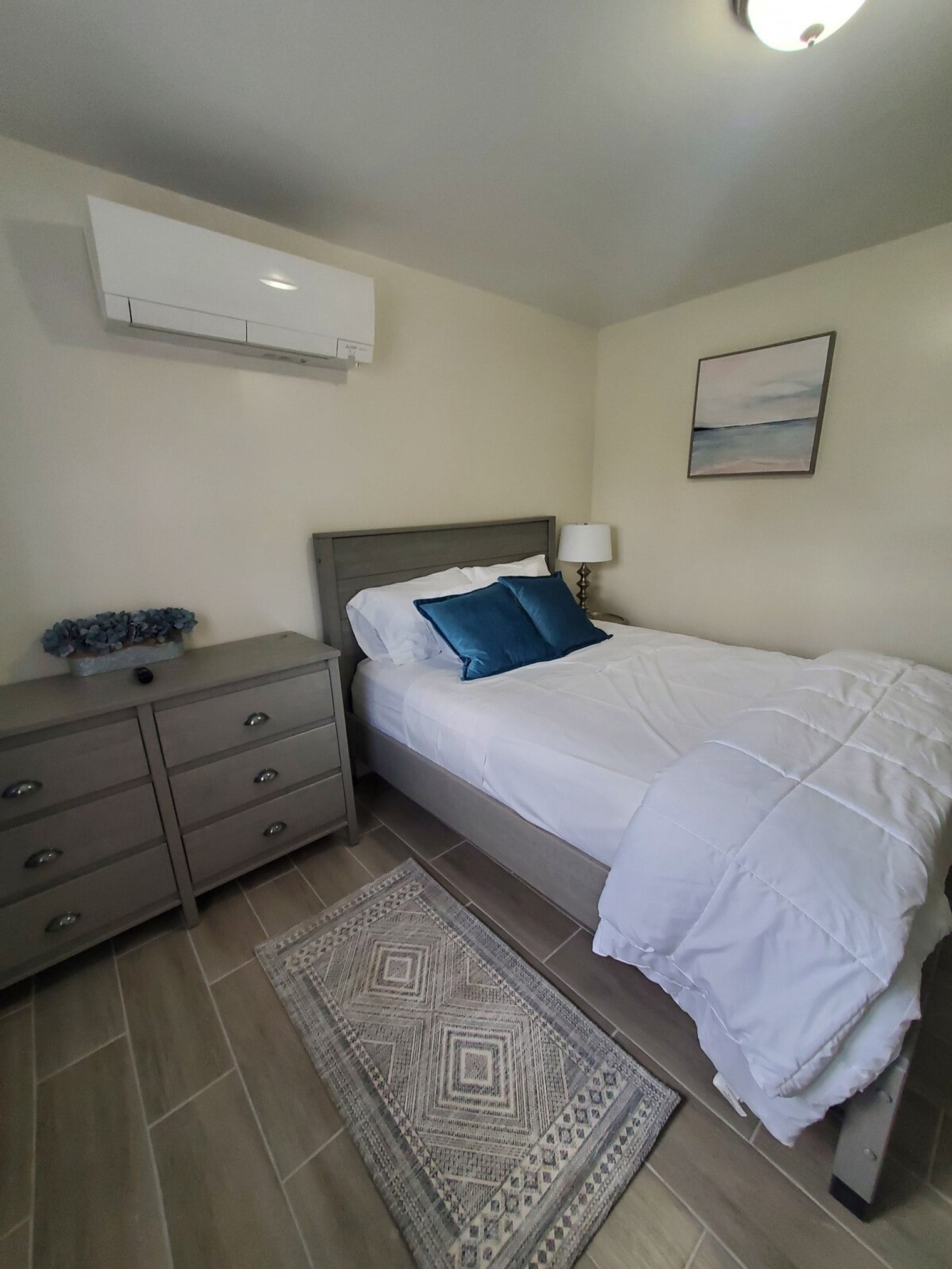 Building Photo - 541 S 9th Ave