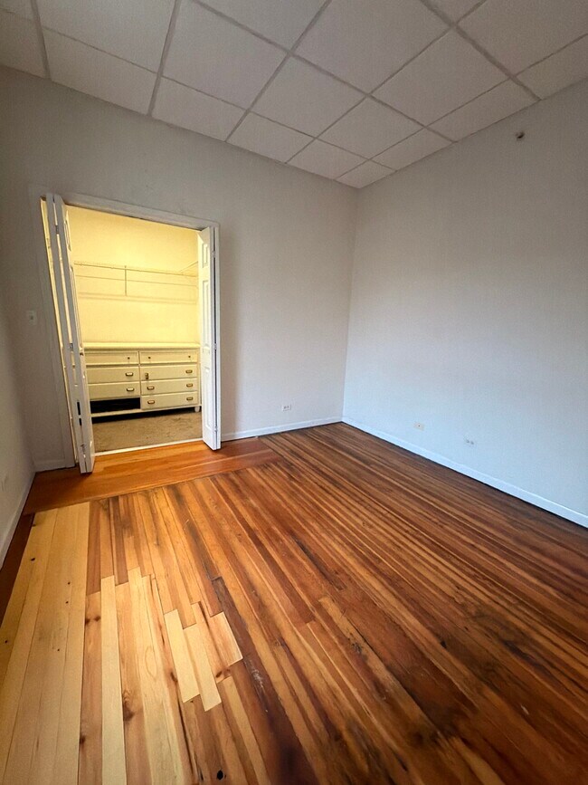 Building Photo - 226 N Benton St